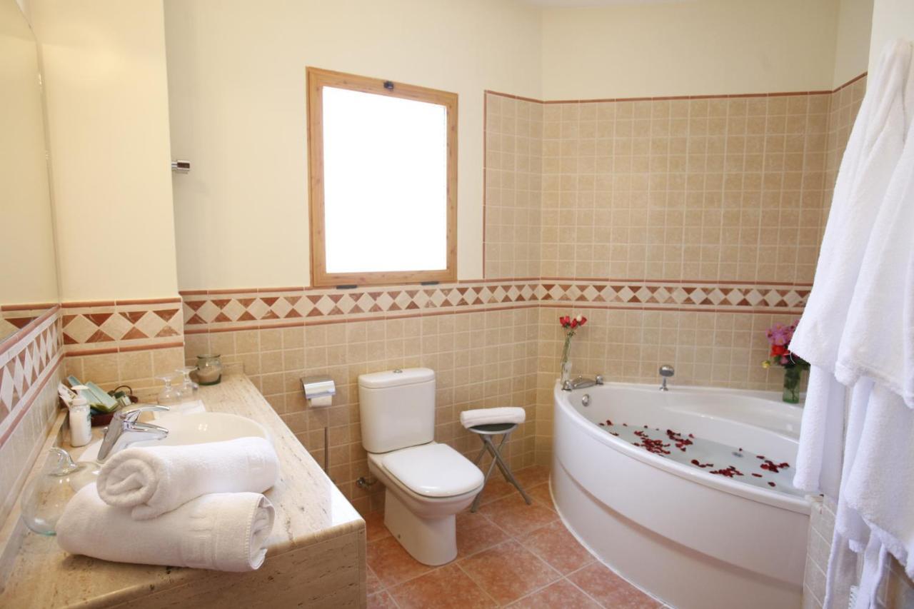 Hotel Restaurante Casa Julia Parcent Екстер'єр фото